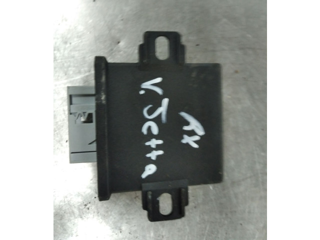 Блок управления 5LA00837960 Volkswagen Jetta VI