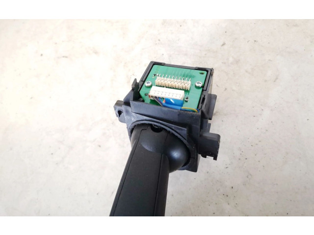 Ручка стеклоочистителей 31275359 Volvo V70