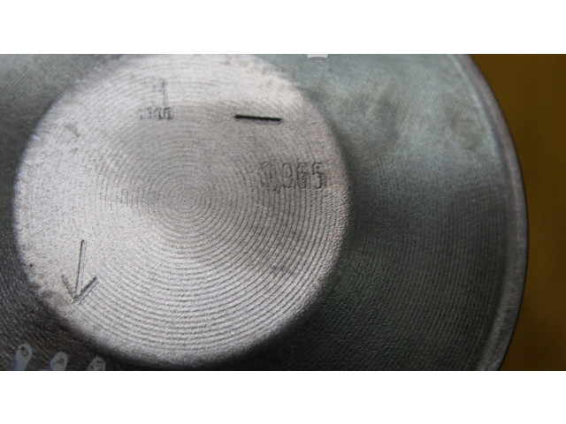  Поршень с шатуном    Audi A6 S6 C5 4B  