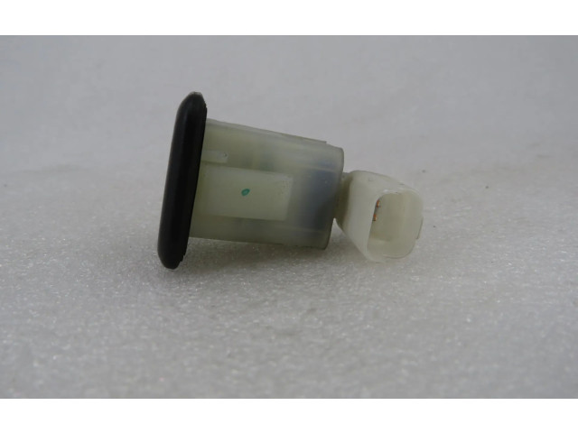 Zámek zadních dveří Peugeot 308 2018