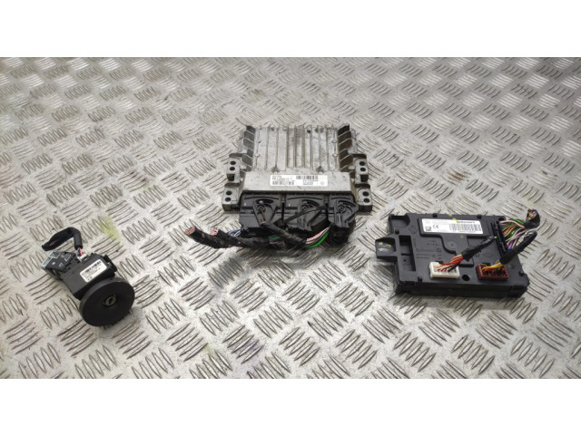 Комплект блоков управления 284B10990R, 237102597R   Dacia Lodgy