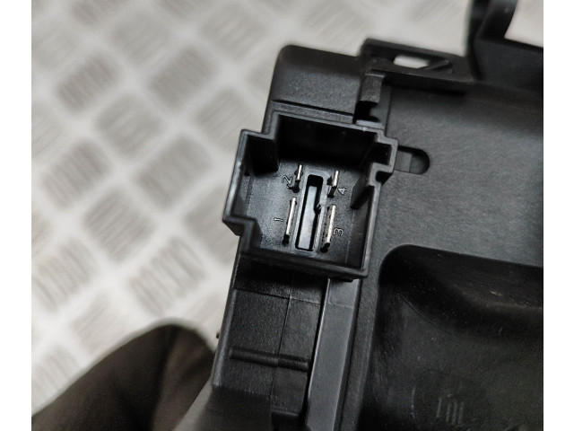 Вентилятор печки    4M1820021B, CZ997009   Audi e-tron