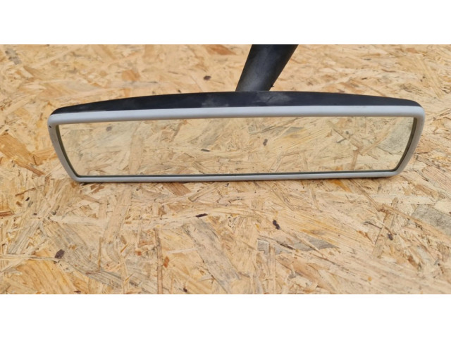 Зеркало заднего вида (в салоне)