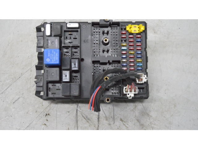 Блок предохранителей    Jeep Grand Cherokee (WJ)    