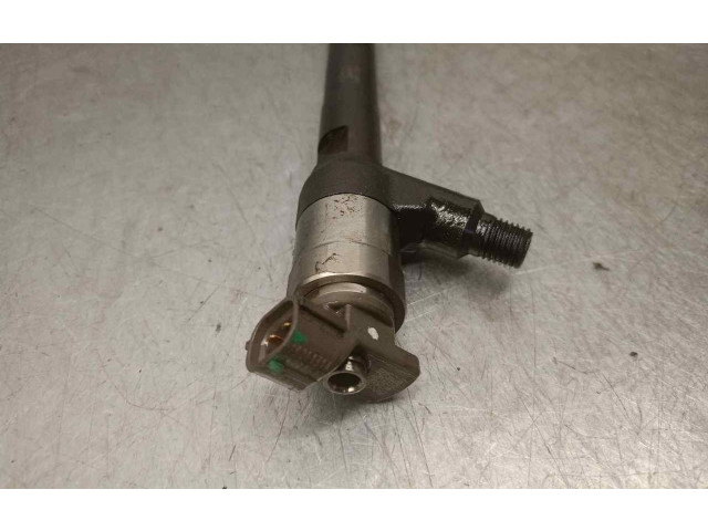 Vstřikovač 55570012, 04S03778 Opel Zafira C B16DTH