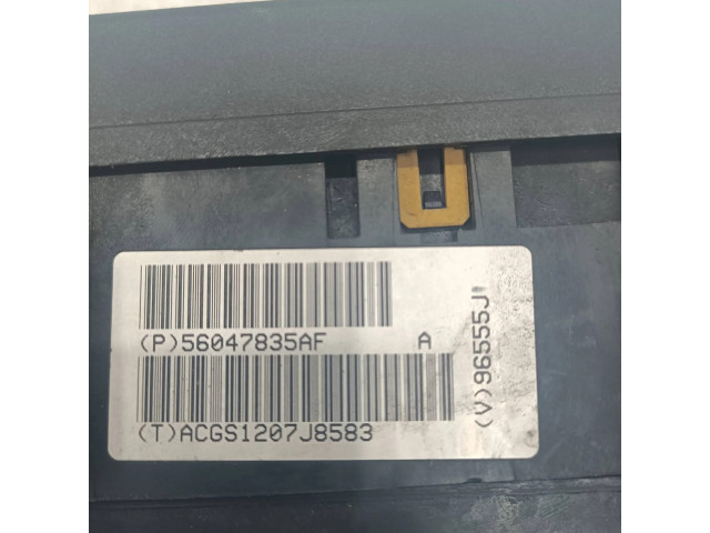 Блок предохранителей 56047835AF Jeep Grand Cherokee (WK)