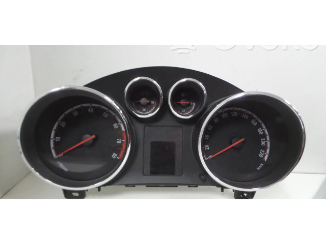 Панель приборов 13346172   Opel Meriva B       