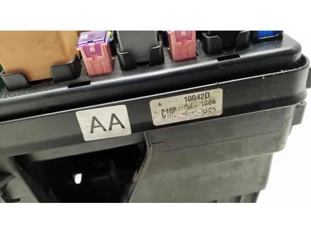 Блок предохранителей     Chevrolet Captiva    