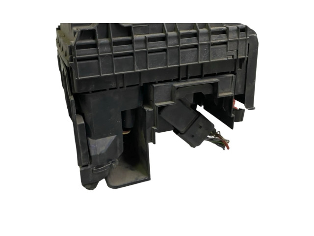   Pojistková skříňka 1K0937132F, 1K0937132G   Volkswagen Tiguan 2010