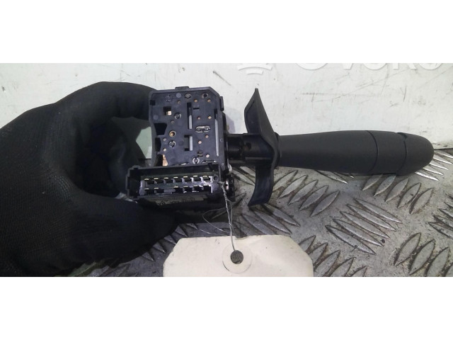 Ручка стеклоочистителей 6001551357 Dacia Logan I