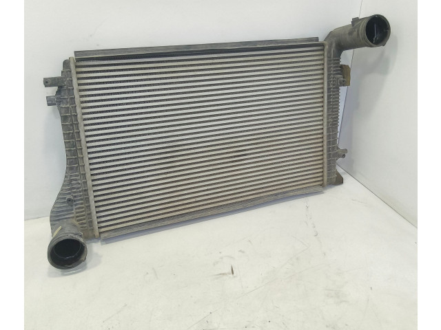 Интеркулер  1K0145803   Volkswagen Caddy 
