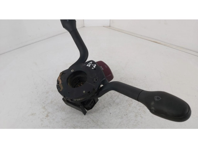 Мултифункционный включатель управления / ручка