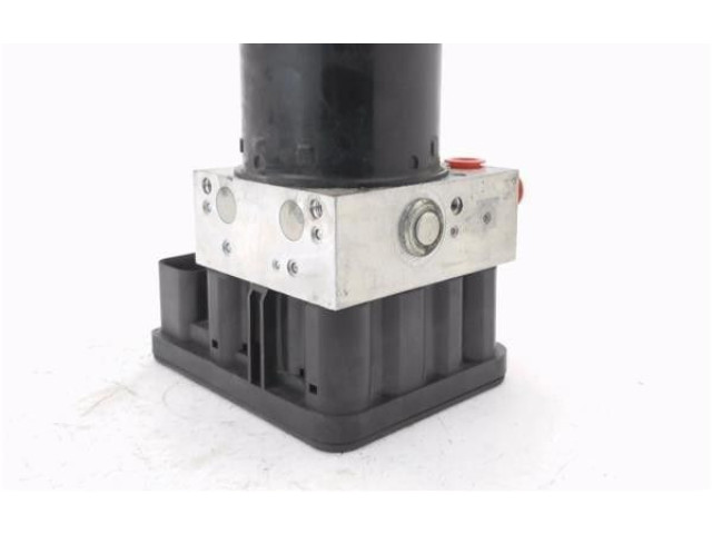 Блок АБС 1K0614517AE, 1K0907379AC Volkswagen Touran I 2003 - 2010 года