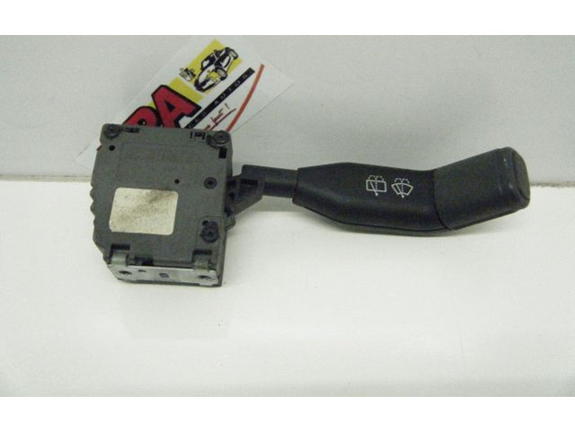 Ручка стеклоочистителей Renault Clio I