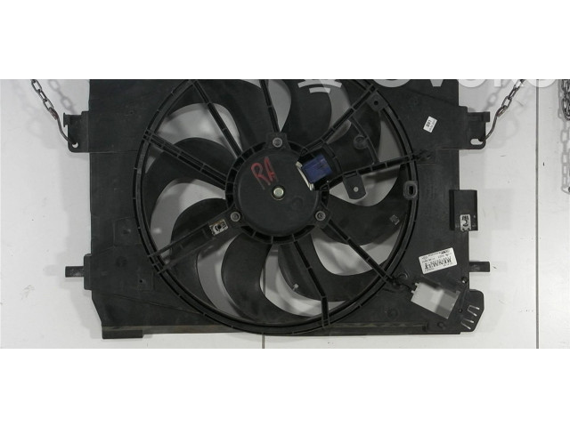 Вентилятор радиатора     ST160110, 214818009R    Renault Clio IV 