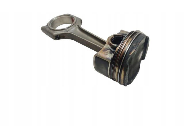 Píst 8696448, 8696448 BMW M5