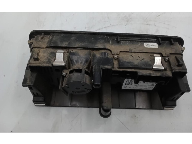 Блок управления климат-контролем 8x0820043c Audi A1