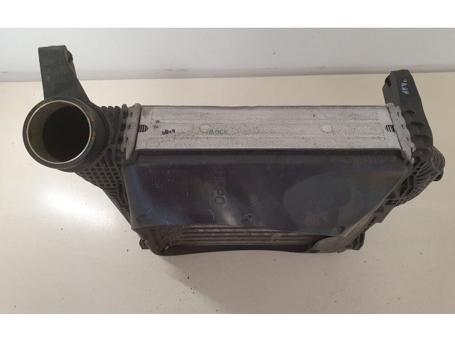 Интеркулер 95B145804E Porsche Macan