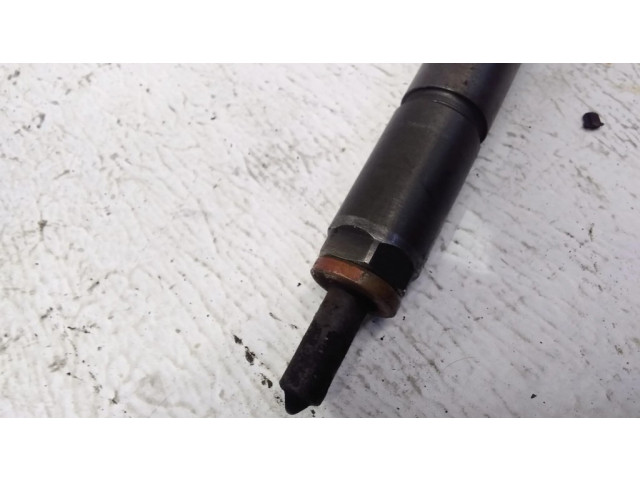 Vstřikovač 0445110221, 2367033012 Toyota Corolla E120 E130 pro naftový motor 1.4 1230