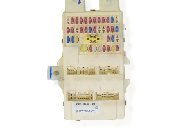 Zpětné zrcátko SsangYong Tivoli 2020 8215335040