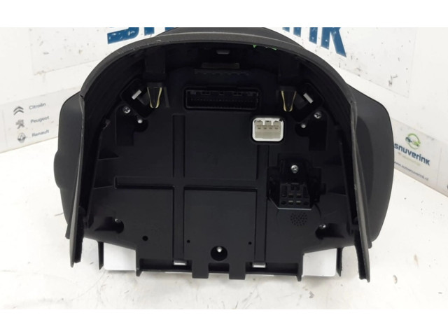 Přístrojová deska Peugeot 108 2016 B000777980, B000777980