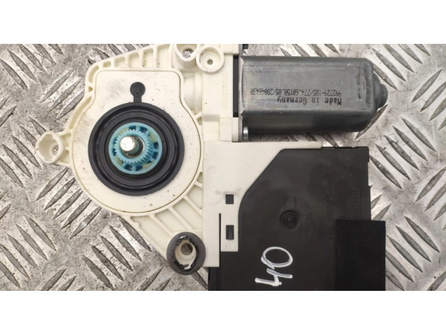 Передний двигатель механизма для подъема окон