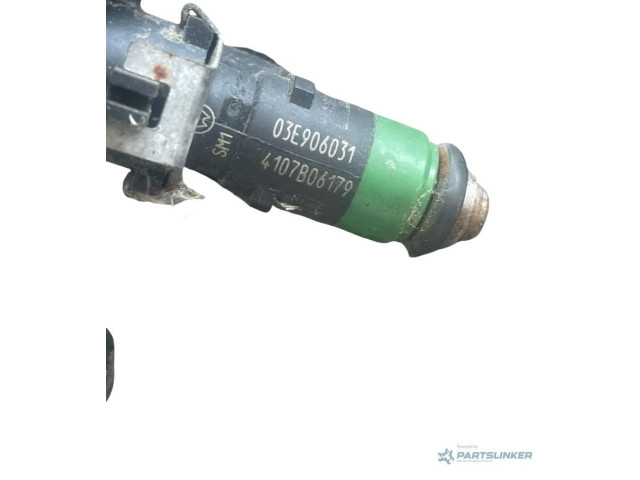 Топливная рампа 03E133320 Skoda Fabia Mk1 (6Y)