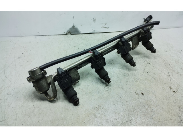 Топливная рампа 06A133317B, 06A133317B   Audi A3 S3 8L  