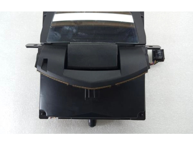 Дисплей B62SG0506018 Mazda 3 III