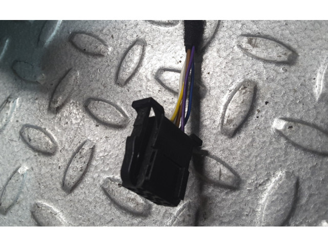 Зеркало электрическое левое Skoda Fabia Mk3 (NJ) 2015-2021 года