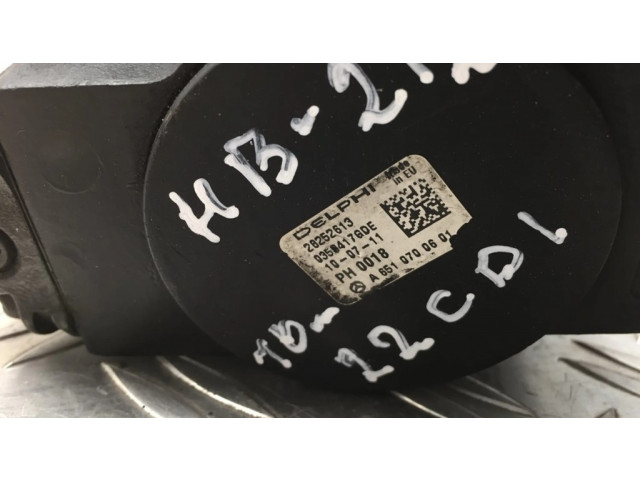 Vstřikovací čerpadlo A6510700601, 6510700601   Mercedes-Benz E W212  pro naftový motor 2.2  