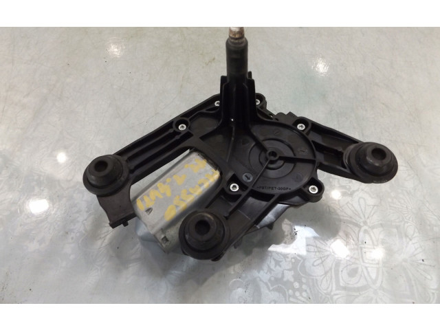 Двигатель стеклоочистителя заднего стекла