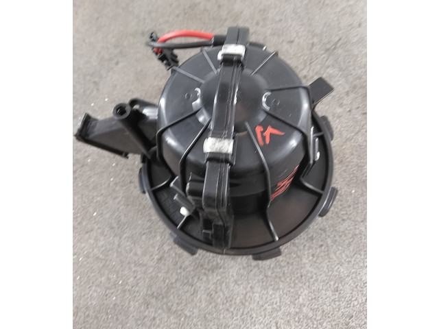 Вентилятор печки    BEHR, 8K1820021C   Audi Q5 SQ5