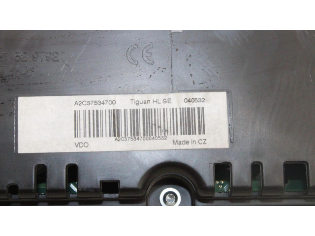 Přístrojová deska Volkswagen Tiguan 5N0920873A