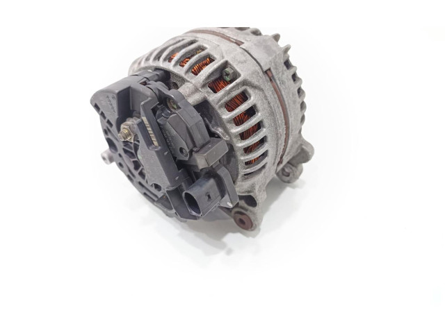 Генератор 028903031   Volkswagen PASSAT      