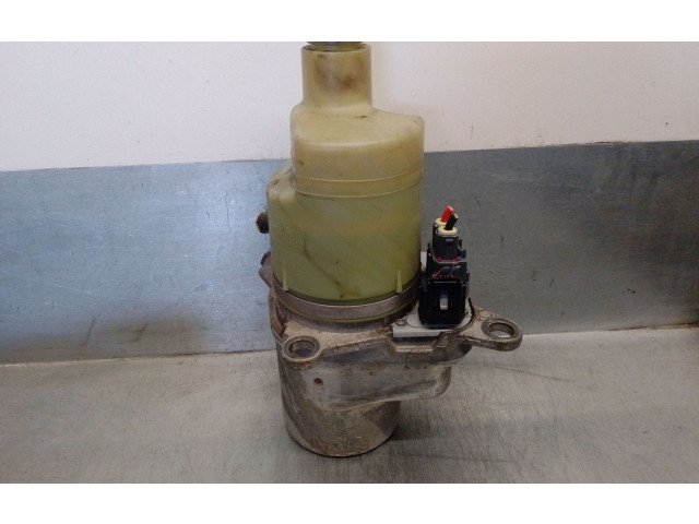 Вентилятор радиатора     5N513K514CC, 1040085018094    Volvo S40 