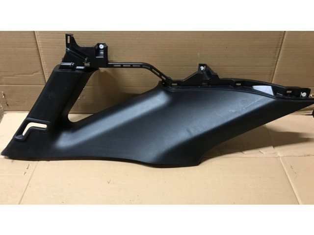 Другая деталь салона