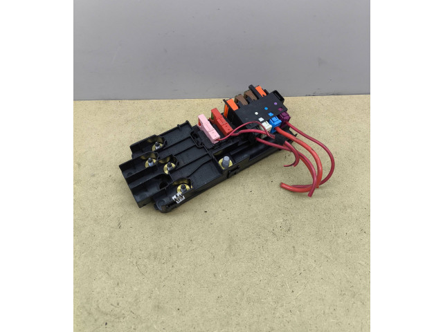 Блок предохранителей  2115452601   Mercedes-Benz ML W164    