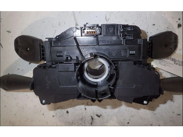 Vstřikovací lišta 96773879ZD Citroen C3 HM01