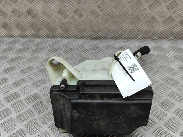 Pojistková skříňka A2055402328 Mercedes-Benz C W205 2019