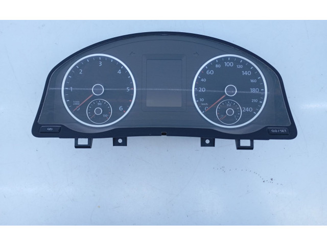 Přístrojová deska  Volkswagen Tiguan  5N0920882C, E2-A1-19-7  