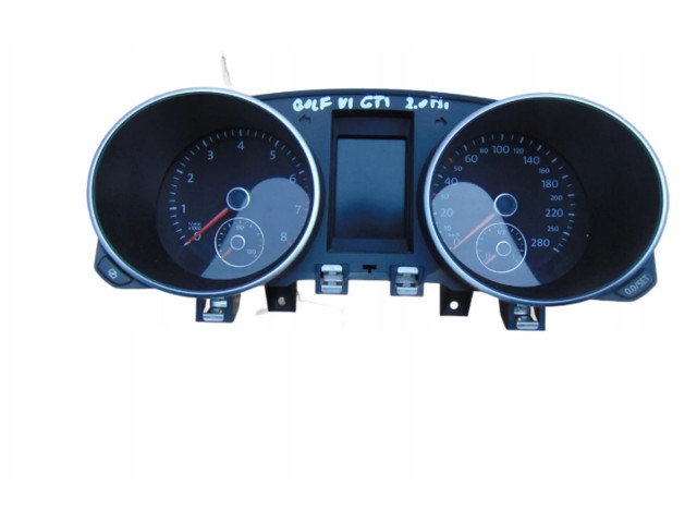 Панель приборов Volkswagen Golf VI