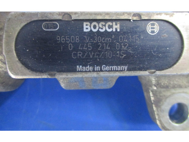 Vstřikovací lišta Alfa Romeo 156 ---