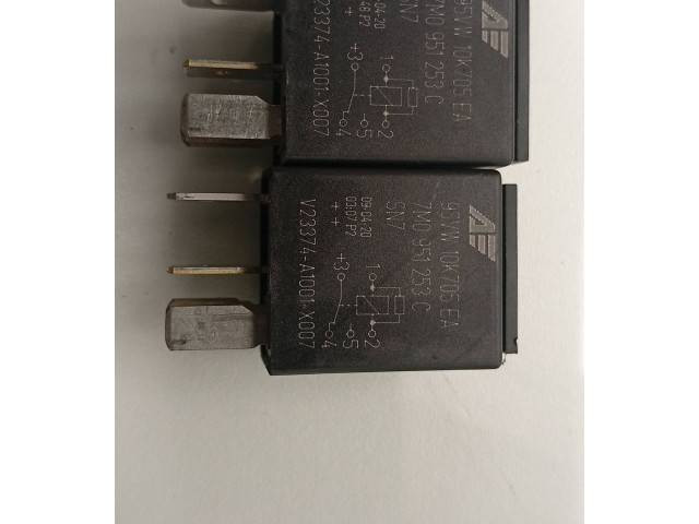 Блок предохранителей  8K2937503, 4E0907282A   Audi A5 8T 8F    