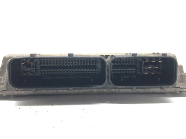 Блок управления двигателем Блок управления 06A906033DM Skoda Octavia Mk1 (1U)