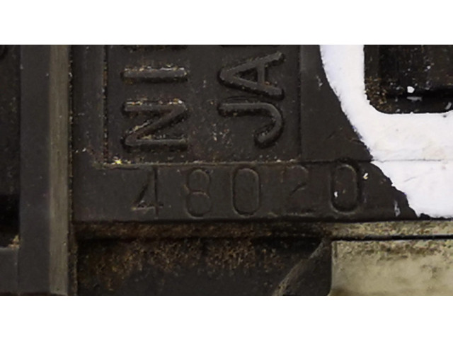 Передний датчик открытия / закрытия двери (крыло)