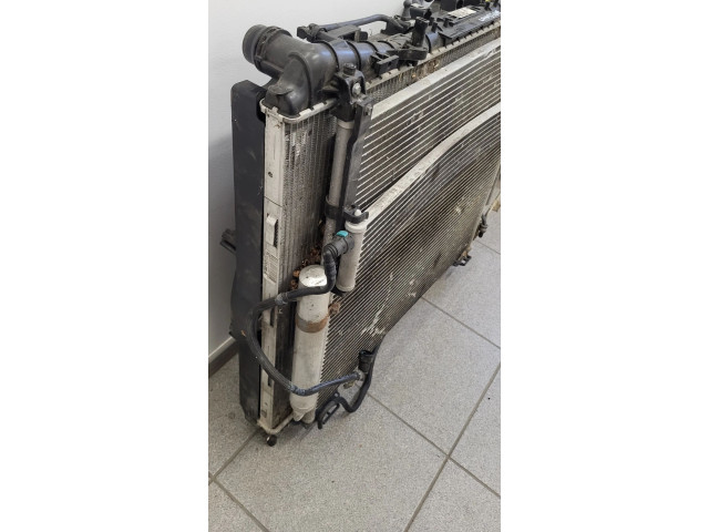 Комплект радиатора Land Rover Range Rover Velar 2017 - года CPLA19C600AE, CFLA19E839AG