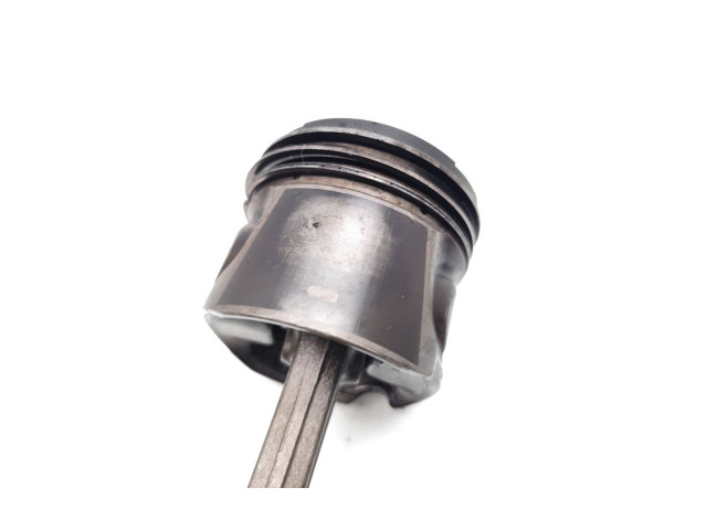  Поршень с шатуном D5244T4 D5244T4  Volvo XC90  