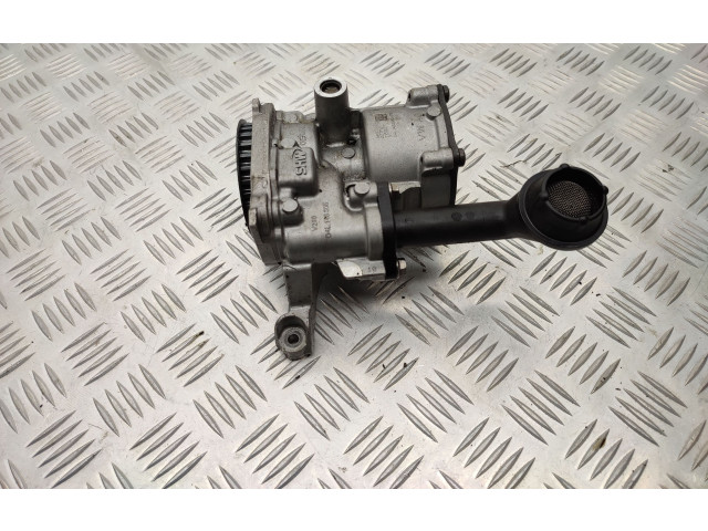 Масляный насос Cxx 04L145208D, 04l145305 Skoda Octavia Mk3 (5E)