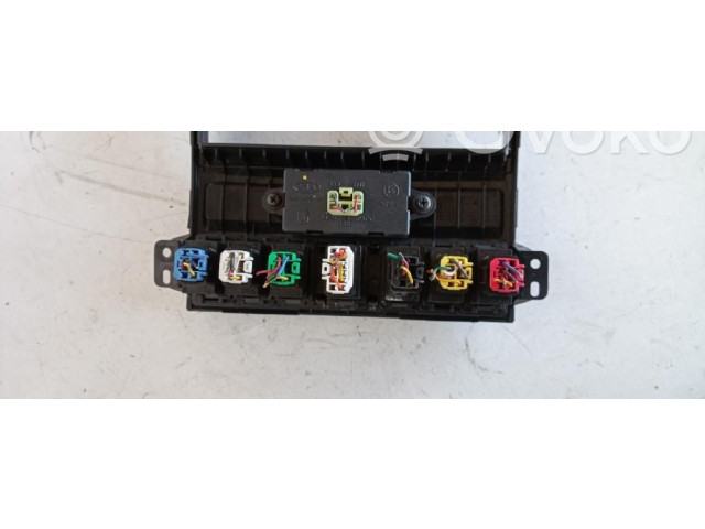 Дисплей 945003E KIA Sorento